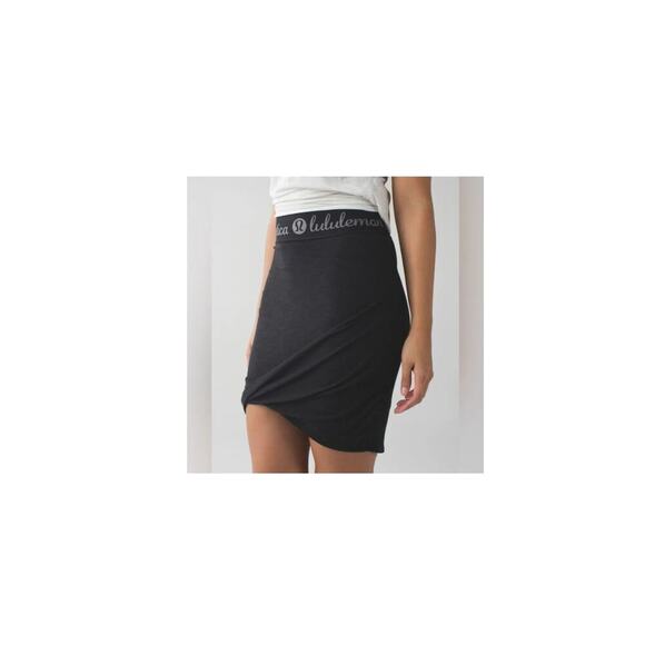 Lululemon Dresses & Skirts - Lululemon Inner Essence Skirt, Black, Size 6